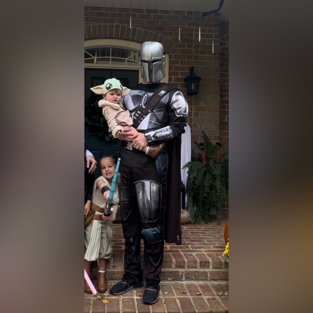 Mandalorian Costume - Adult M